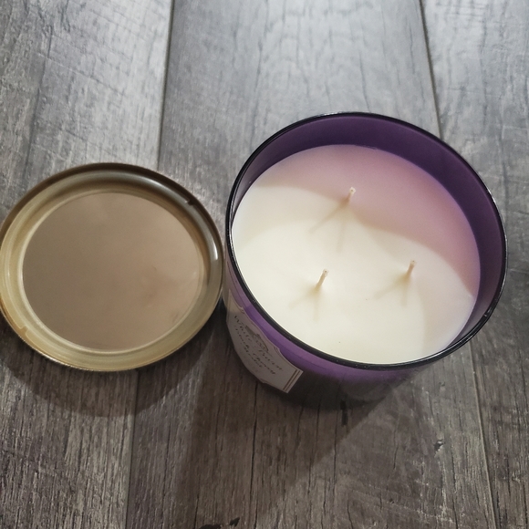 Bath and Body Works Black Cherry Merlot - Picture 3 of 4